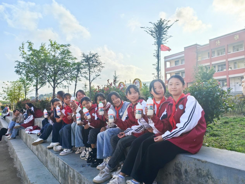 真情傳遞溫暖，愛(ài)心點(diǎn)亮希望|李子園“抗旱保教”捐贈(zèng)活動(dòng)圓滿完成